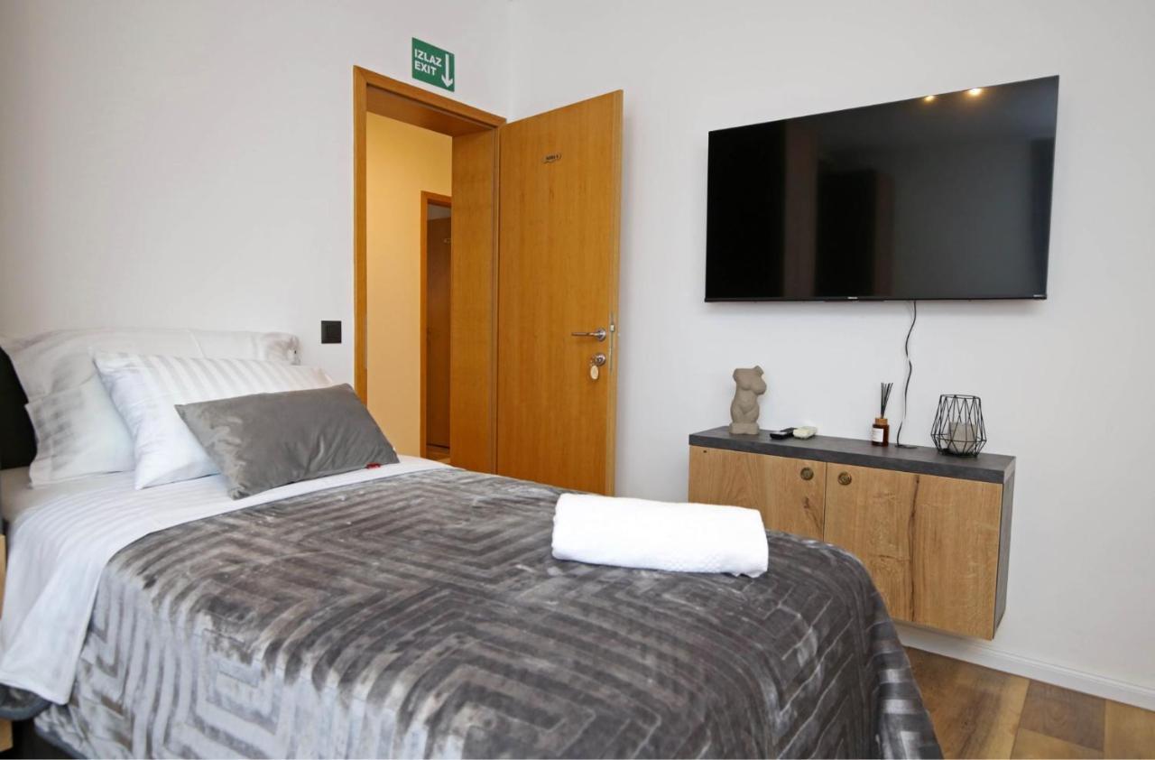Apartmani Krka Rooms Lozovac Luaran gambar