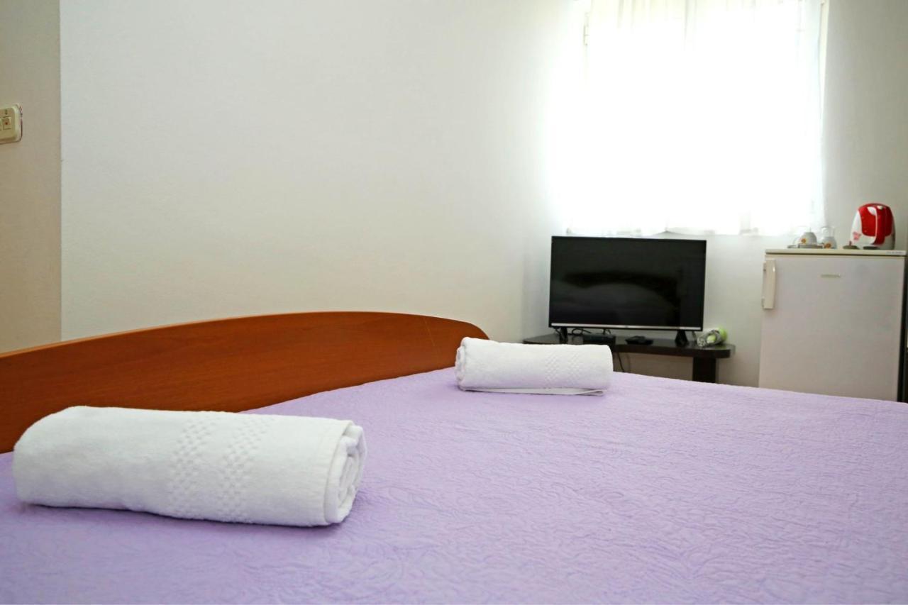 Apartmani Krka Rooms Lozovac Luaran gambar