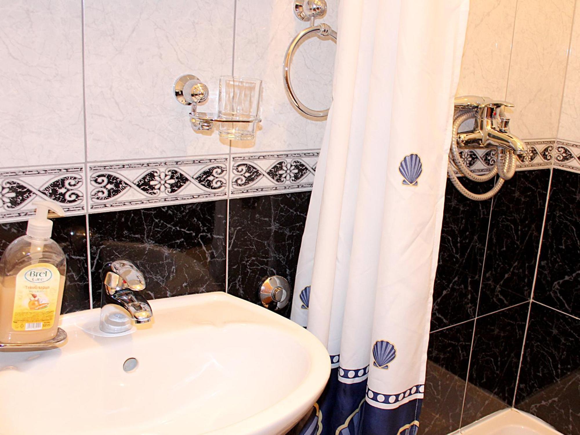 Apartmani Krka Rooms Lozovac Bilik gambar
